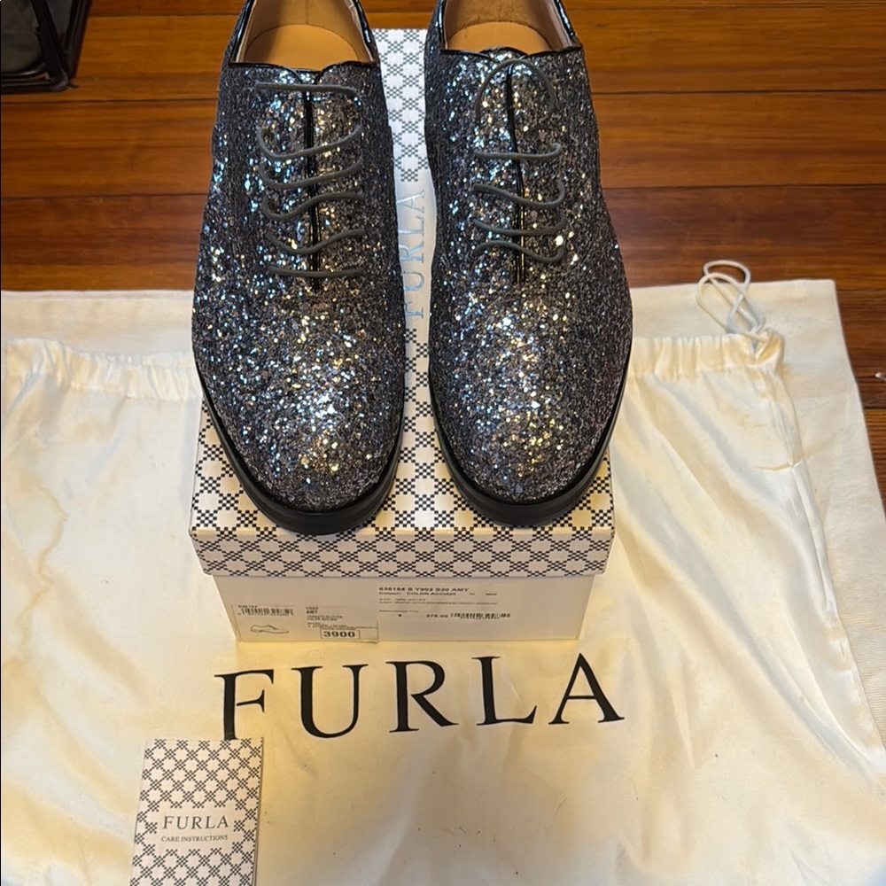 Furla Amy lace up Oxford.